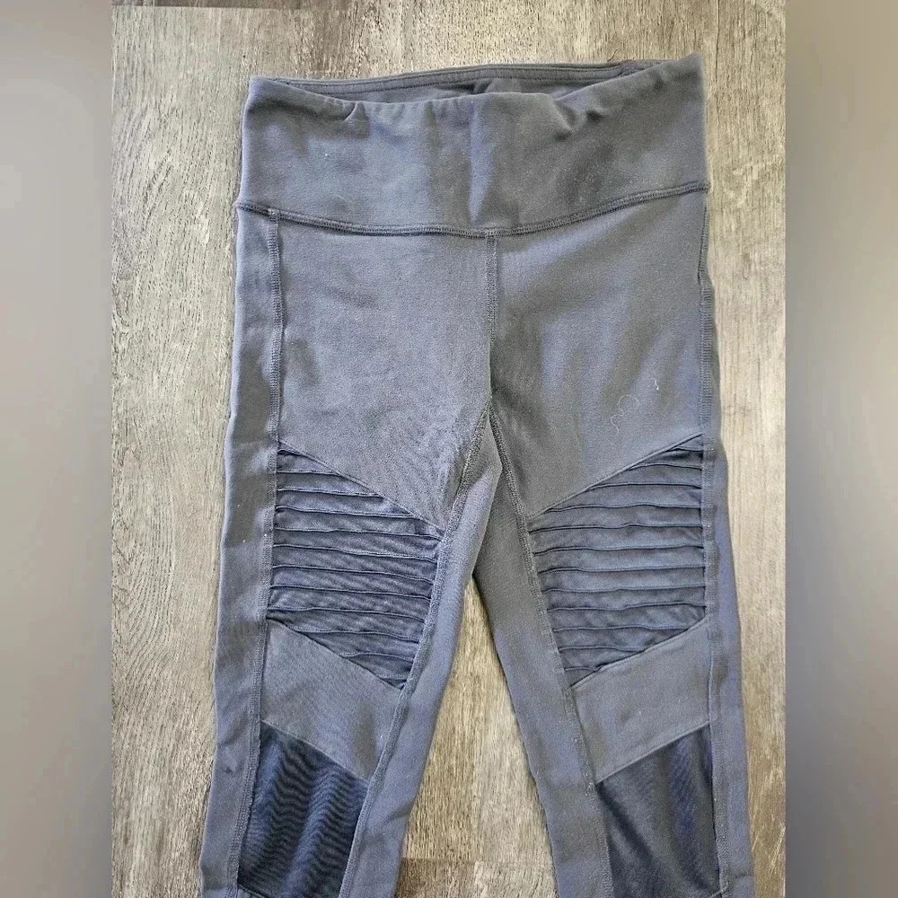 Alo Yoga‎ High Waist Moto Legging Dark Grey XS - Picture 4 of 7